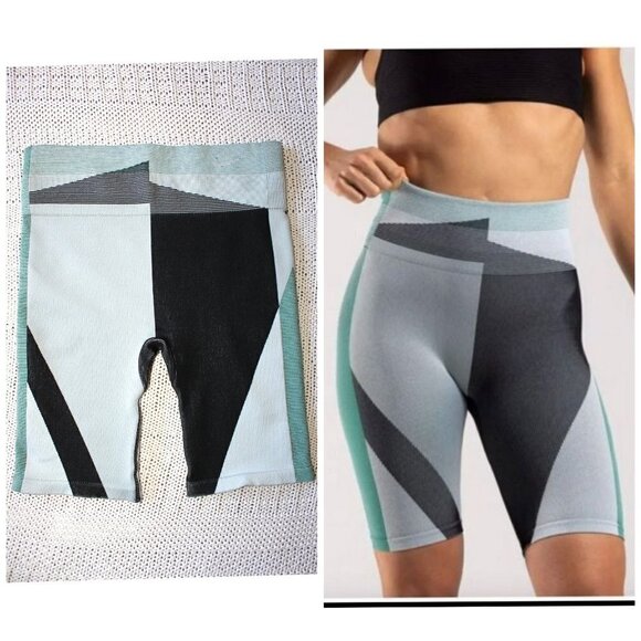 NIKE Icon Clash Seamless Training women shorts Size XL Stretchable Sports - Picture 1 of 12
